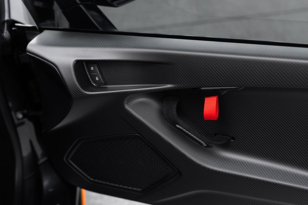 Used 2023 Lamborghini Huracan STO RWD image 37