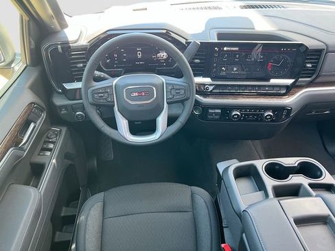 New 2026 GMC Sierra 1500 Elevation image 16