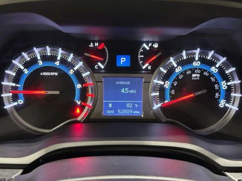 Used 2019 Toyota 4Runner SR5 AWD/4WD image 28