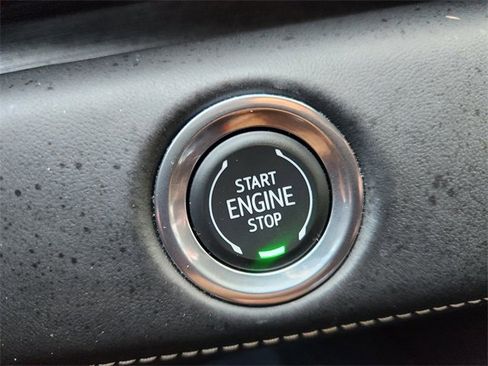Used 2023 Cadillac Escalade Premium Luxury Platinum w/ Heavy-Duty Trailer Package AWD/4WD image 8