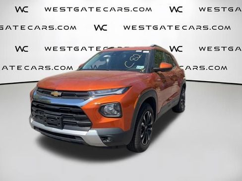 Used 2022 Chevrolet TrailBlazer LT w/ Convenience Package AWD/4WD image 1