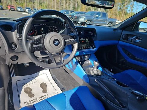 Used 2024 Nissan Z Performance w/ Floor Mat Package image 19