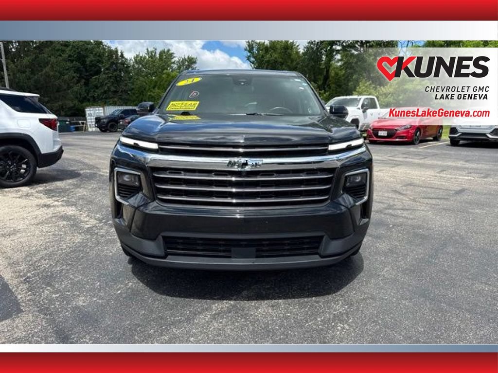 Used 2024 Chevrolet Traverse LT FWD image 11