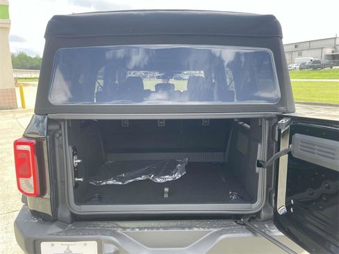 New 2025 Ford Bronco Base image 10