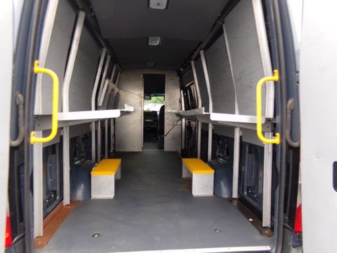 Used 2019 Mercedes-Benz Sprinter 170 image 39