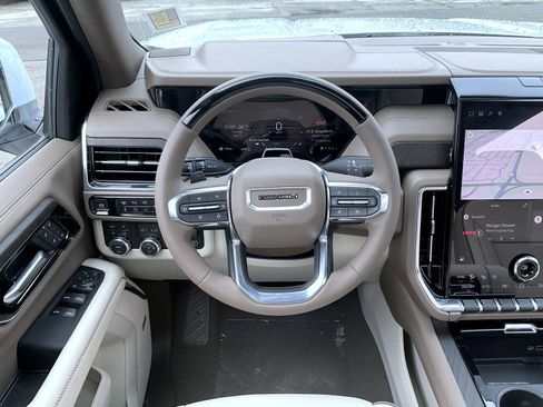 New 2026 GMC Yukon XL Denali w/ Denali Reserve Package AWD/4WD image 11