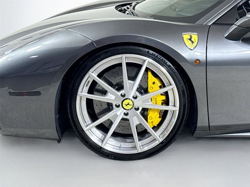 Used 2018 Ferrari 488 GTB image 38