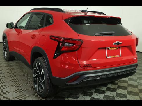 New 2026 Chevrolet Trax RS w/ Driver Confidence Package FWD image 13