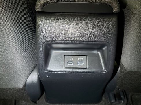 Used 2025 Toyota Corolla LE image 22