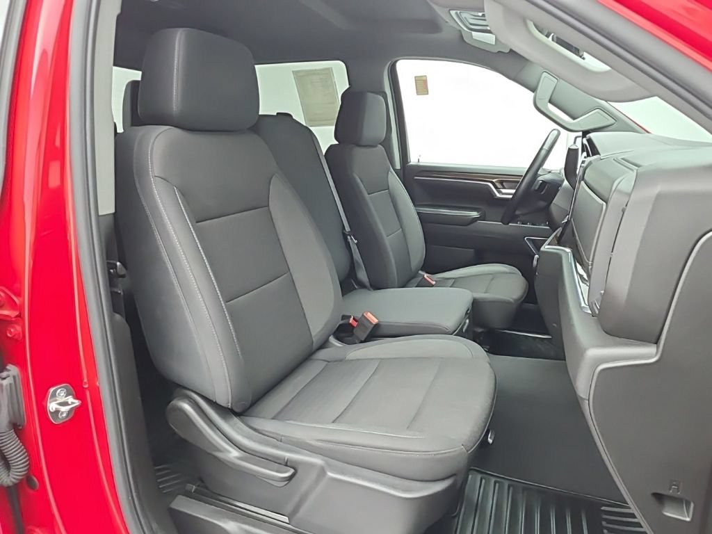 Used 2024 Chevrolet Silverado 1500 LT AWD/4WD image 47