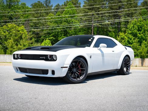 Used 2019 Dodge Challenger SRT Hellcat RWD image 3