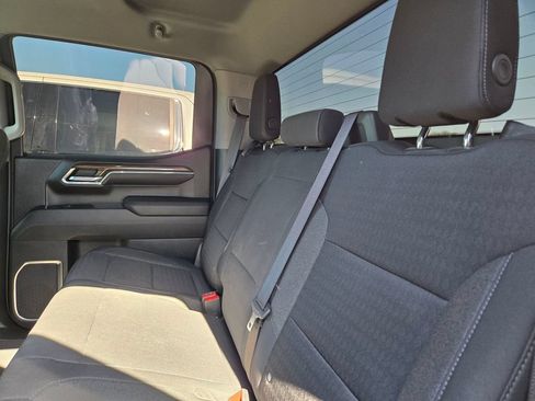 Used 2023 Chevrolet Silverado 1500 LT AWD/4WD image 9