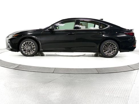 New 2025 Lexus ES 350 Ultra Luxury image 8
