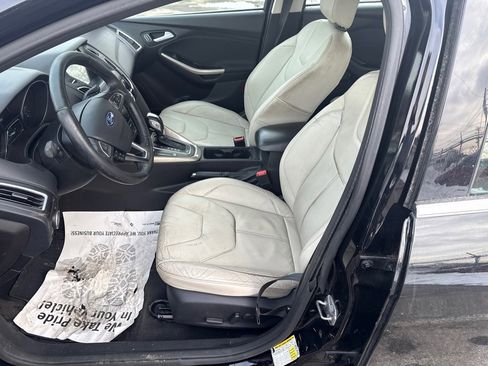 Used 2016 Ford Focus Titanium image 8