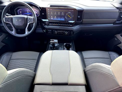 Used 2024 Chevrolet Silverado 1500 ZR2 w/ Technology Package image 23