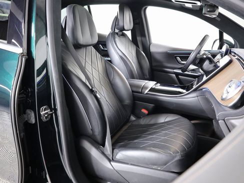 Used 2023 Mercedes-Benz EQE 500 4MATIC SUV w/ Pinnacle Trim Package image 50