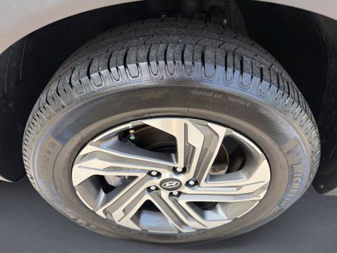 Used 2023 Hyundai Santa Fe SEL AWD/4WD image 9