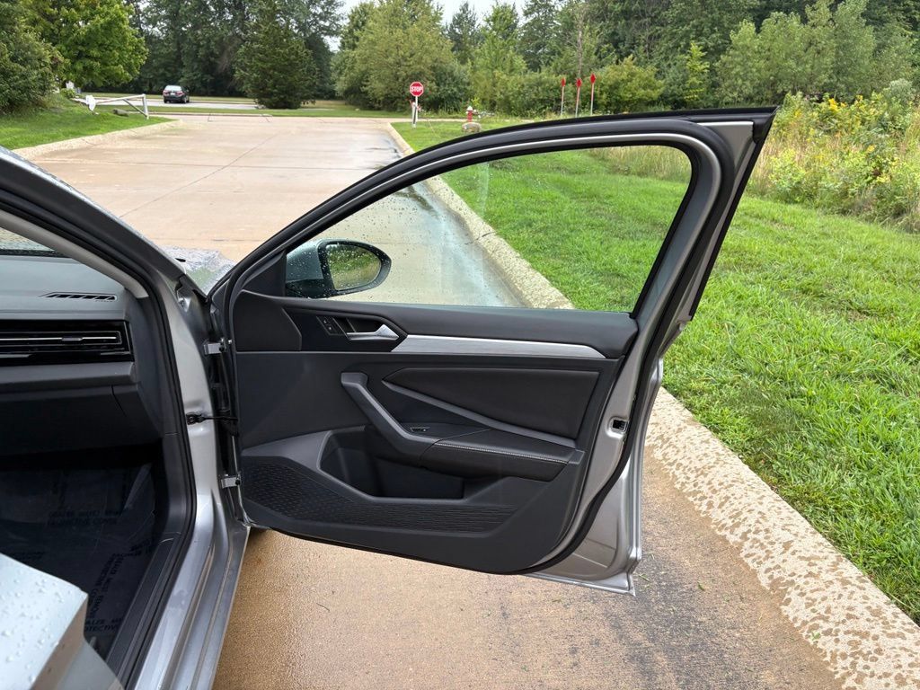 Used 2026 Volkswagen Jetta S FWD image 26