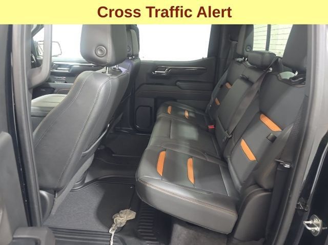 Used 2023 GMC Sierra 1500 AT4 w/ AT4 Preferred Package AWD/4WD image 11