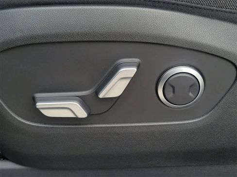 New 2026 Hyundai Ioniq 9 SE image 11