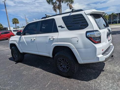 Used 2020 Toyota 4Runner TRD Off-Road AWD/4WD image 6