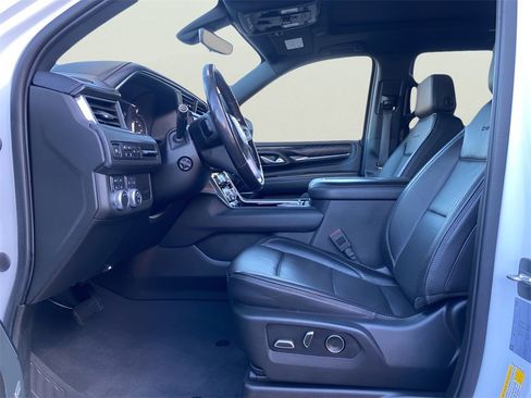 Used 2021 GMC Yukon Denali w/ Denali Premium Package image 17