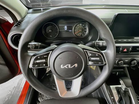 Used 2023 Kia Forte LXS w/ LXS Technology Package FWD image 11