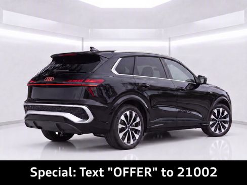 Certified 2026 Audi Q3 quattro 2.0T AWD/4WD image 8