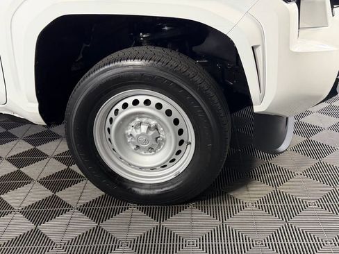 Used 2024 Toyota Tacoma SR image 9