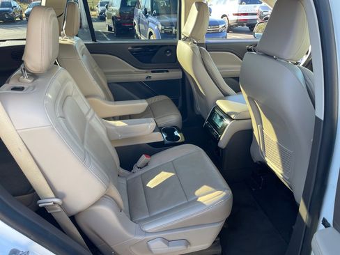 Used 2021 Lincoln Aviator Grand Touring w/ Equipment Group 301A image 29