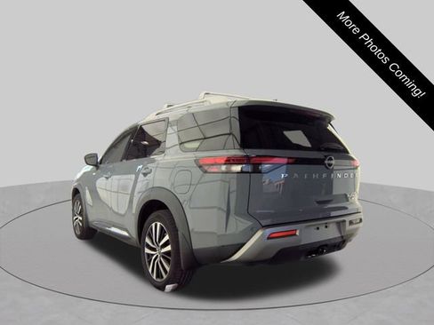 Used 2023 Nissan Pathfinder Platinum AWD/4WD image 3