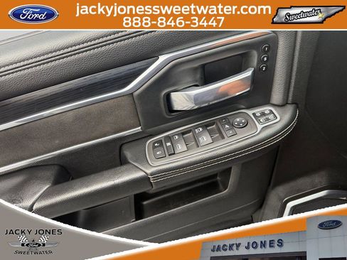 Used 2024 RAM 2500 Laramie w/ Night Edition AWD/4WD image 17