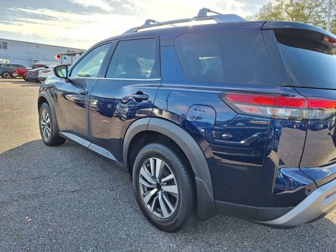 Used 2024 Nissan Pathfinder SL image 9