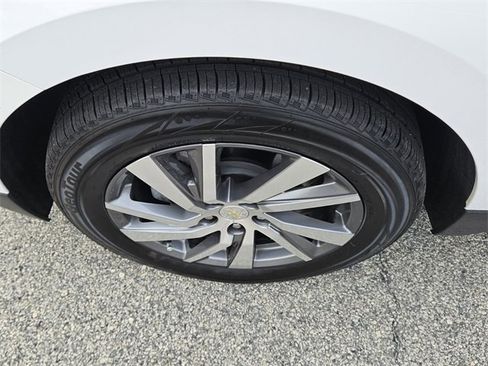 Used 2022 Chevrolet Equinox LT image 18