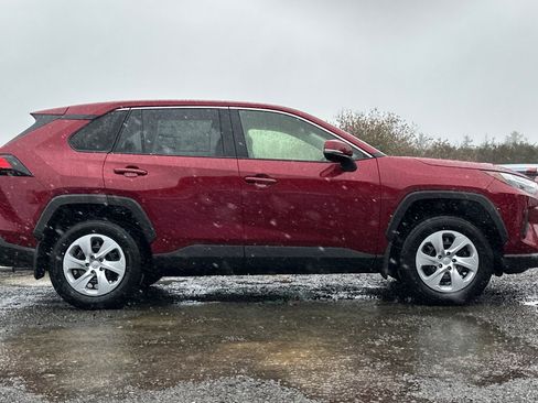 New 2025 Toyota RAV4 LE image 4