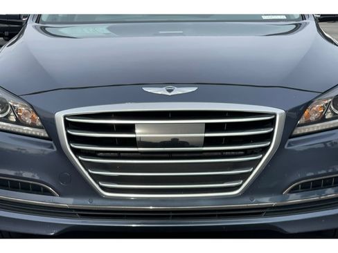 Used 2015 Hyundai Genesis 3.8 w/ Option Group 03 image 13