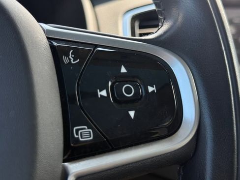 Used 2022 Volvo XC90 T8 Inscription image 32