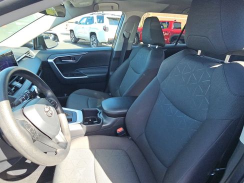 Certified 2025 Toyota RAV4 XLE AWD/4WD image 25