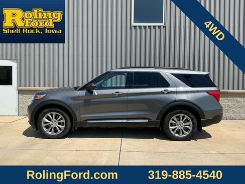 Used 2023 Ford Explorer XLT w/ Equipment Group 202A AWD/4WD image 2