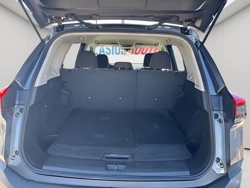 Used 2022 Nissan Rogue SV image 24
