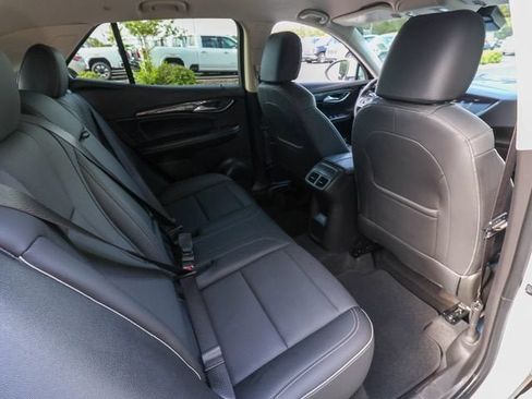 Used 2023 Buick Envision Essence FWD image 23