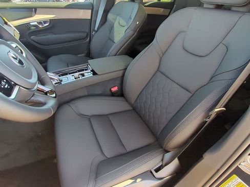 Used 2026 Volvo XC90 B6 Plus w/ Protection Package Premier AWD/4WD image 14