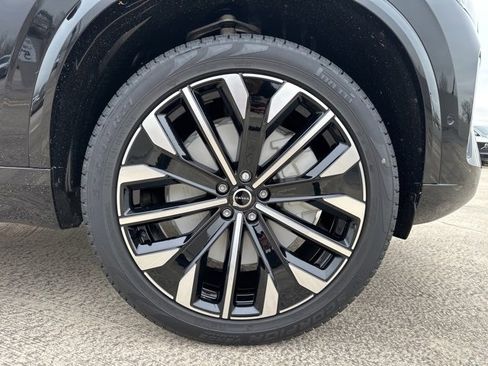 New 2026 Volvo XC90 T8 Plus image 9
