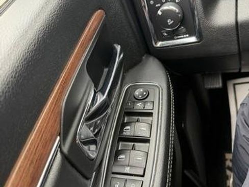 Used 2015 RAM 1500 Laramie w/ Convenience Group AWD/4WD image 26
