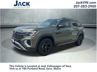 New 2025 Volkswagen Atlas Peak Edition SE