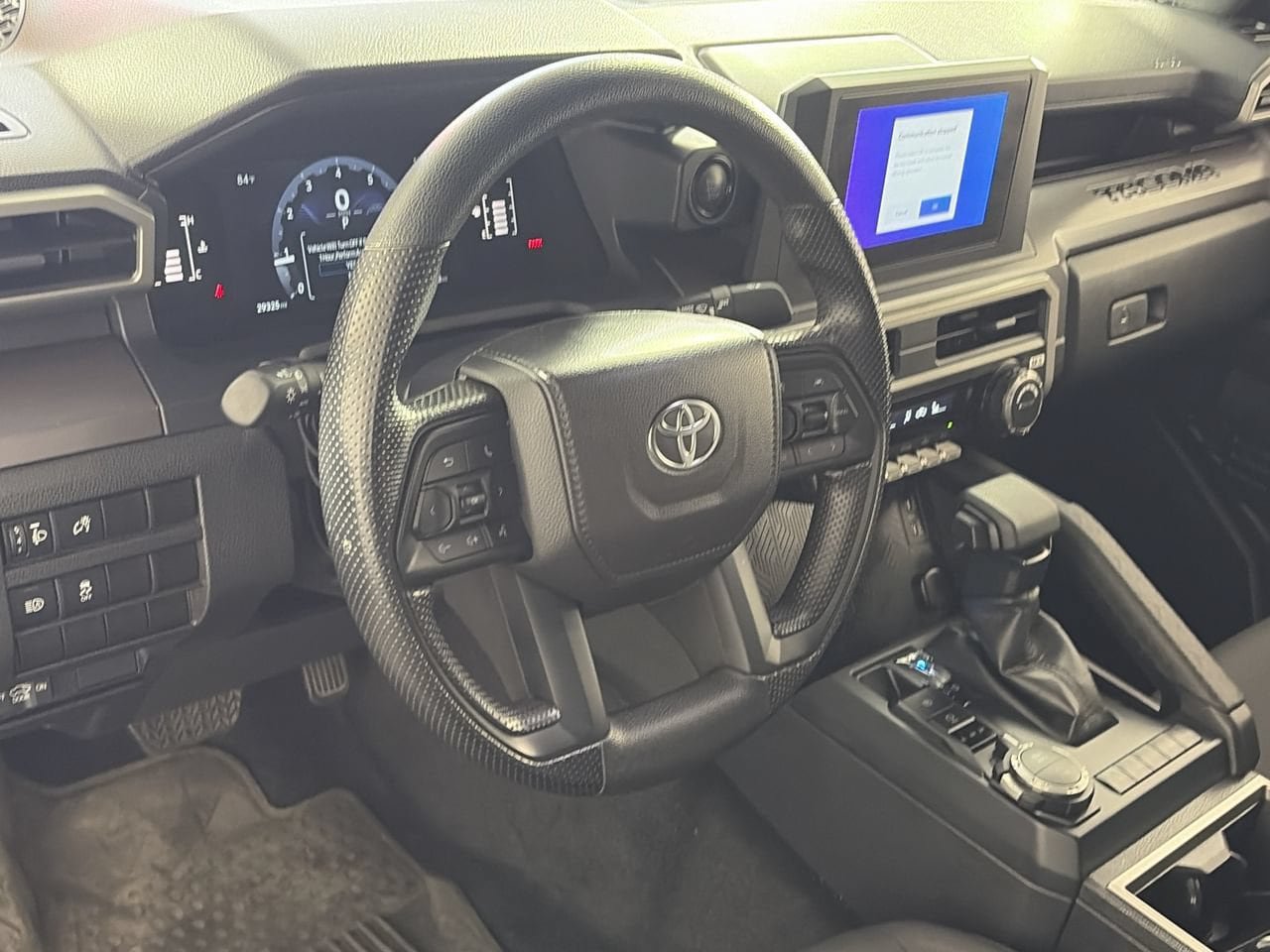 Used 2025 Toyota Tacoma SR5 AWD/4WD image 11