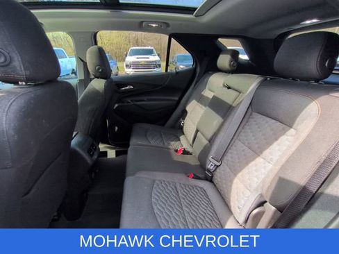 Used 2018 Chevrolet Equinox LT w/ Sun & Infotainment Package image 11