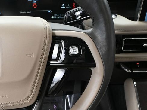 Used 2023 Lincoln Aviator Reserve w/ Equipment Group 201A image 32