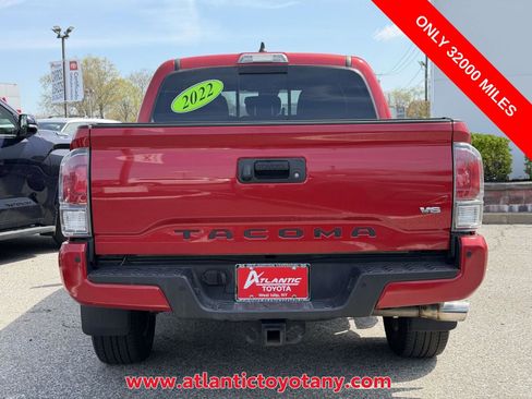 Used 2022 Toyota Tacoma TRD Sport w/ Technology Package AWD/4WD image 36