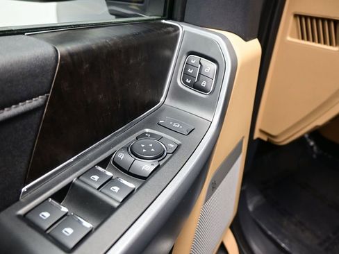 Used 2024 Ford F250 Lariat AWD/4WD image 12